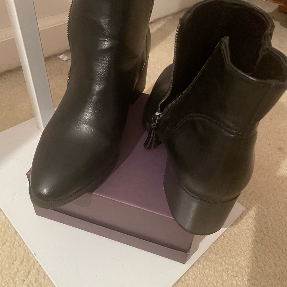 Life Stride Black Ankle Booties